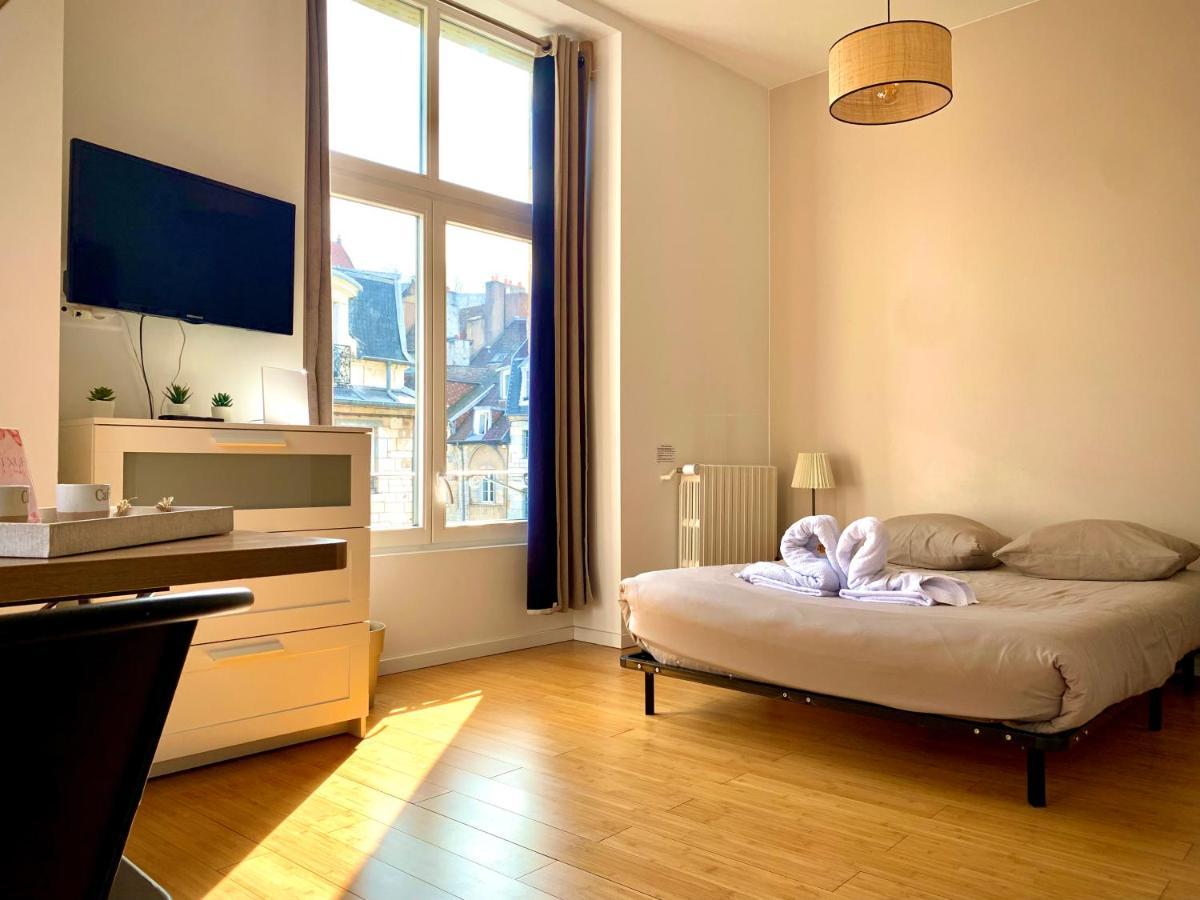 Les Fabuleux Appartements Du Coeur De Ville - Place Victor Hugo Besancon Ngoại thất bức ảnh