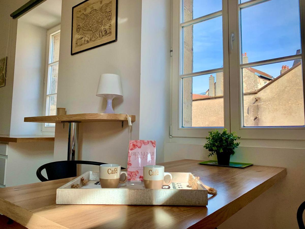 Les Fabuleux Appartements Du Coeur De Ville - Place Victor Hugo Besancon Ngoại thất bức ảnh