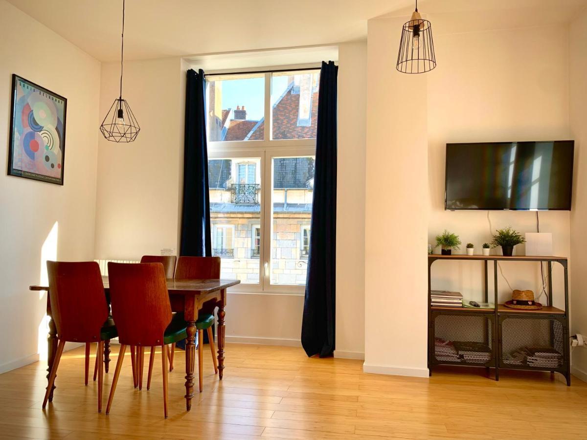 Les Fabuleux Appartements Du Coeur De Ville - Place Victor Hugo Besancon Ngoại thất bức ảnh